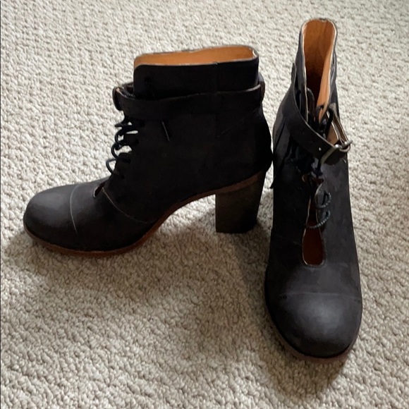 Timberland ladies boots - Picture 2 of 6